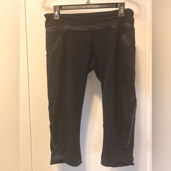 Lululemon cropped legging - Picture 1 of 8